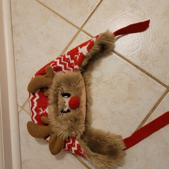 Winter hat - Picture 3 of 6